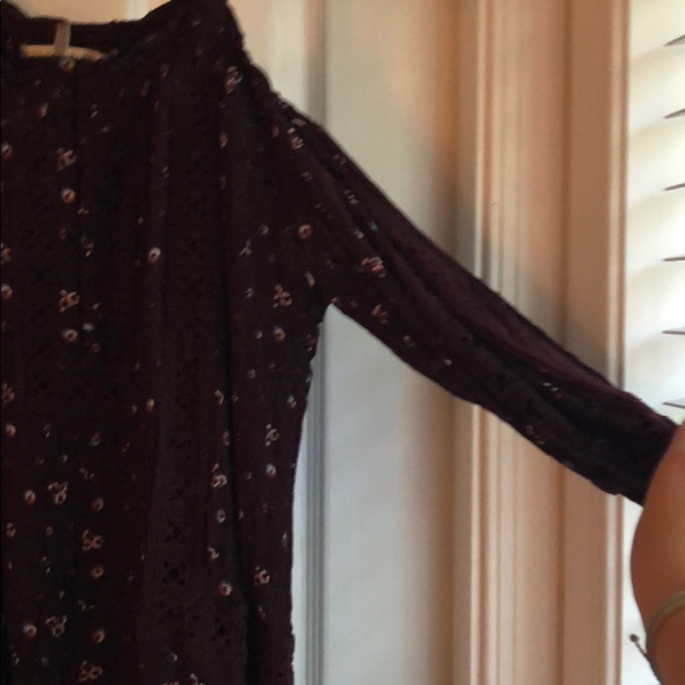 Open shoulder top - Picture 2 of 3